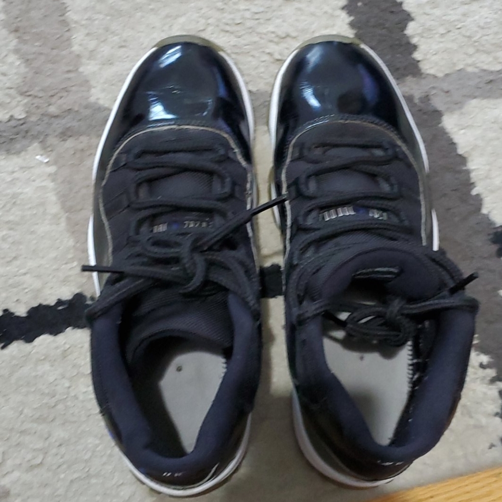 air jordan 11 space jam sneakers - Picture 8 of 13